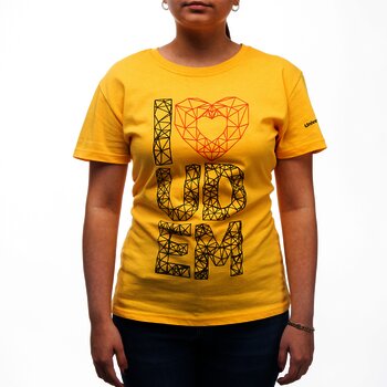 Playera I love UDEM Connect