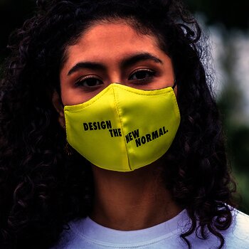 Cubrebocas amarillo. Design the new normal