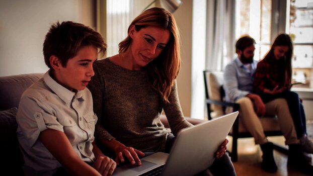 El Desafío de Ser Padres Hoy