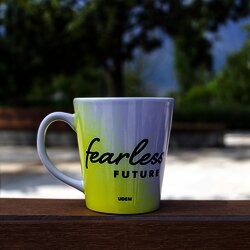 Taza Fearless Future